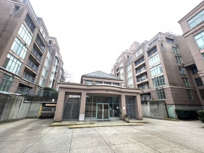 501-2468 E Broadway, Vancouver, BC V5M 4V1, Renfrew Heights, Vancouver East